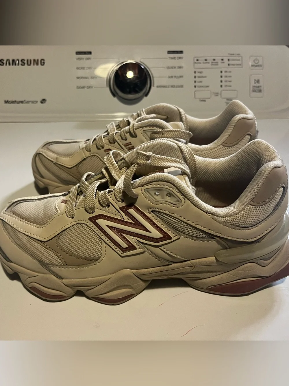 New Balance Cream/Tan Sneakers with Maroon N Logo
